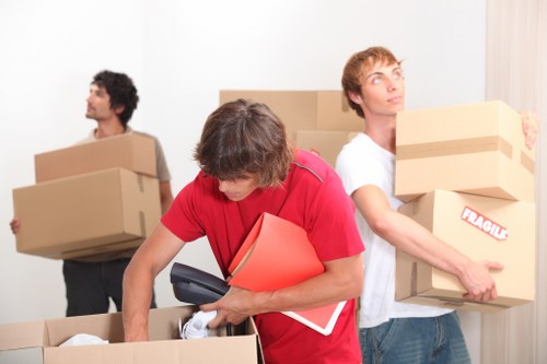 Checklist and preparation for a house move in Earls Court